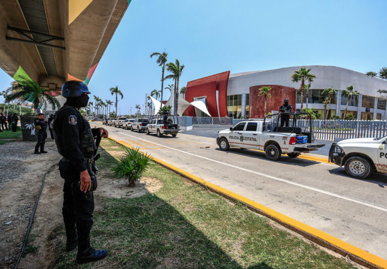 Convención Bancaria de México reúne a los candidatos en medio de un operativo de seguridad