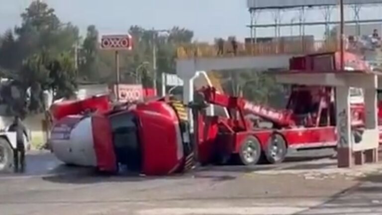 vuelca-pipa-con-gas-lp-en-carretera-mexico-pachuca-no-hay-lesionados