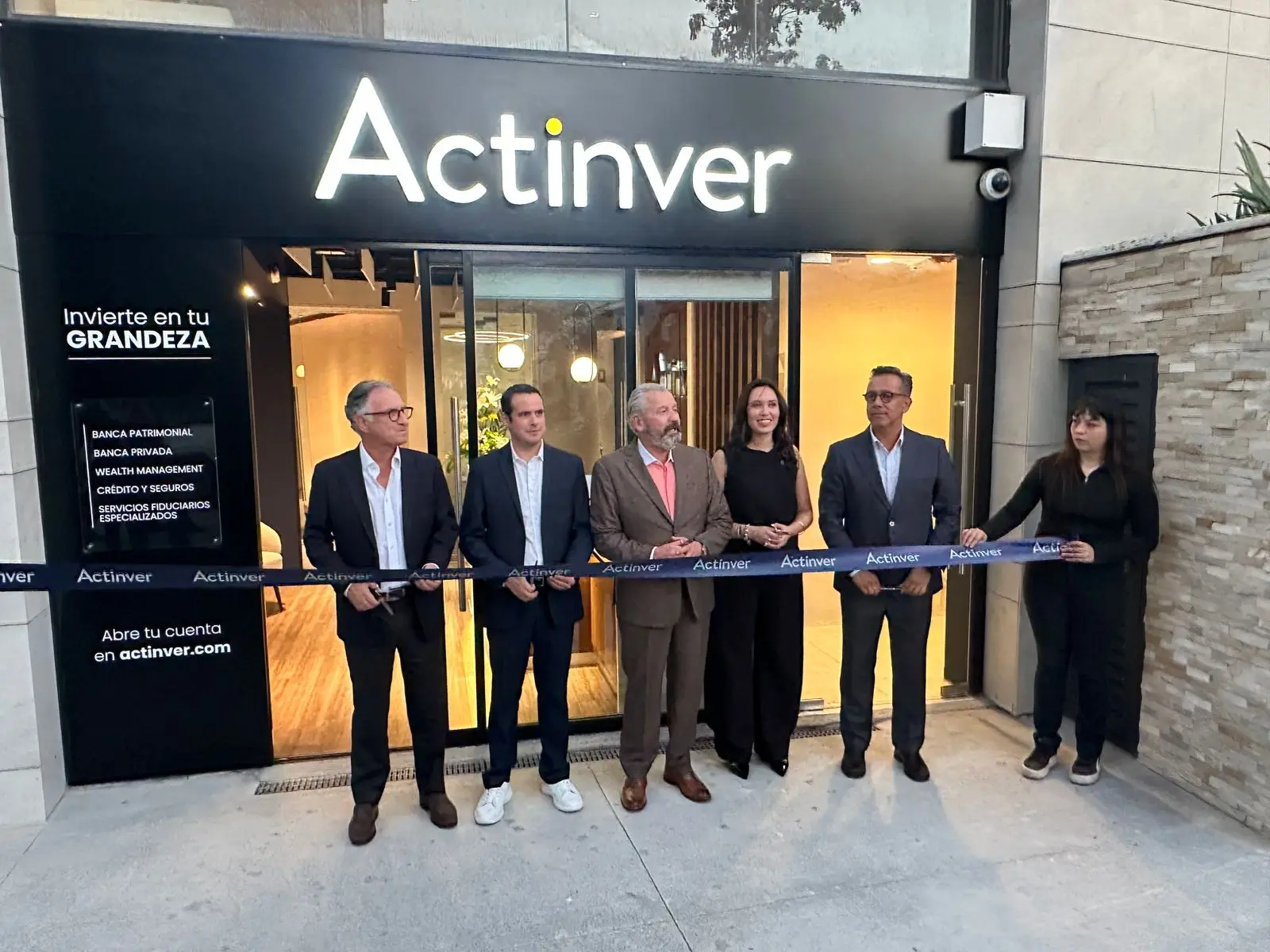 actinver_1557