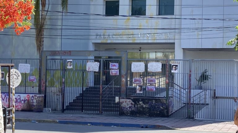 05b39698bdf74eddb7c84f24238ec443