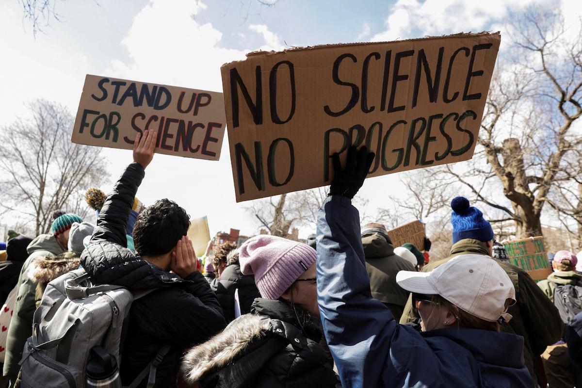 3ac10b5bb2974c7a90a67b4f9f1bdfc2