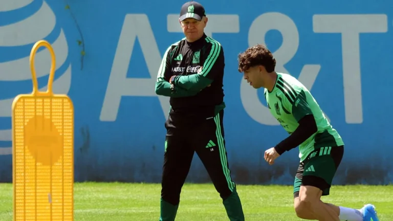 c084b30eb54f493db131e81037360a3a