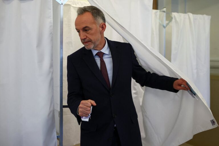 f2b273eebc3545bb903b4ac0492c1cd6