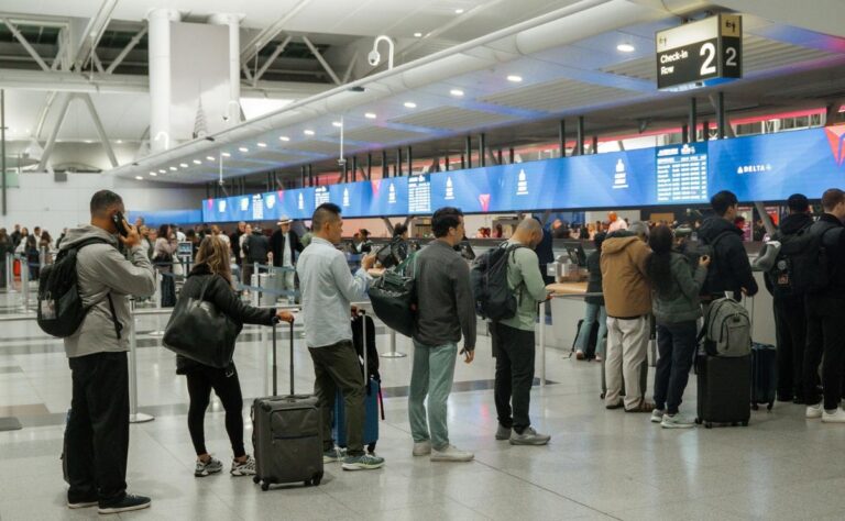 f5727ce652ba44458d82bf45250749d6