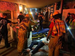 15a1fa6d15714d6cb74c90239ef2ff63