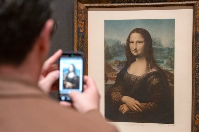 27f7e83bbcc7425a8a114723bc5dca5b