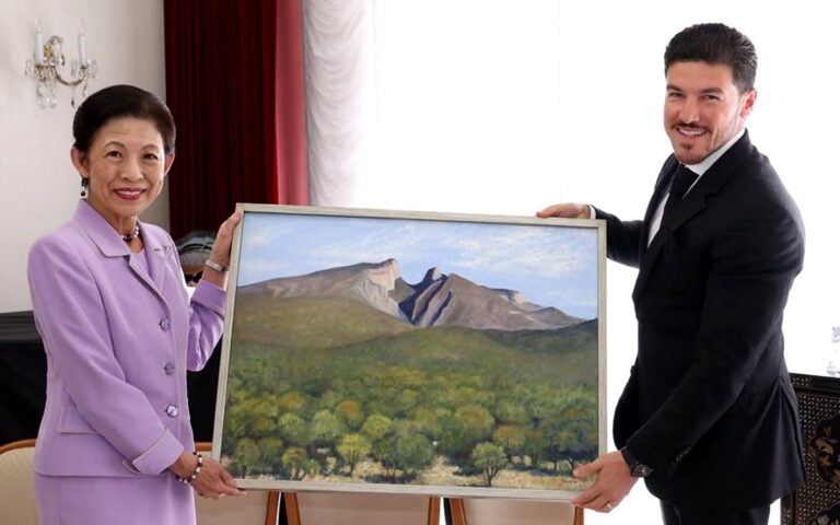 6390ebaf7a3144d38ce12aa92ebee136