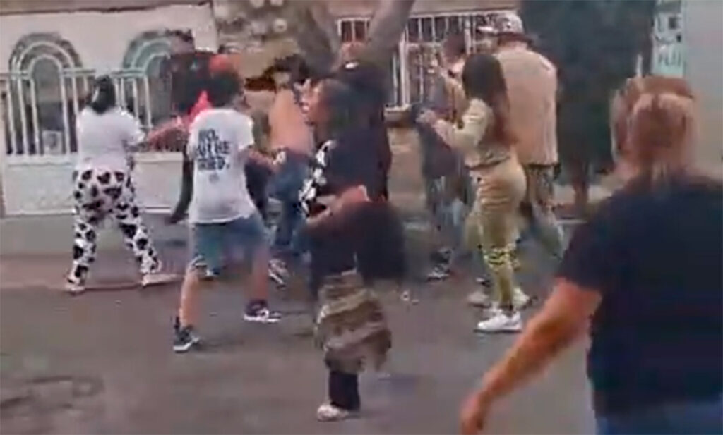 93306001f1d14dba8318e25de226f695