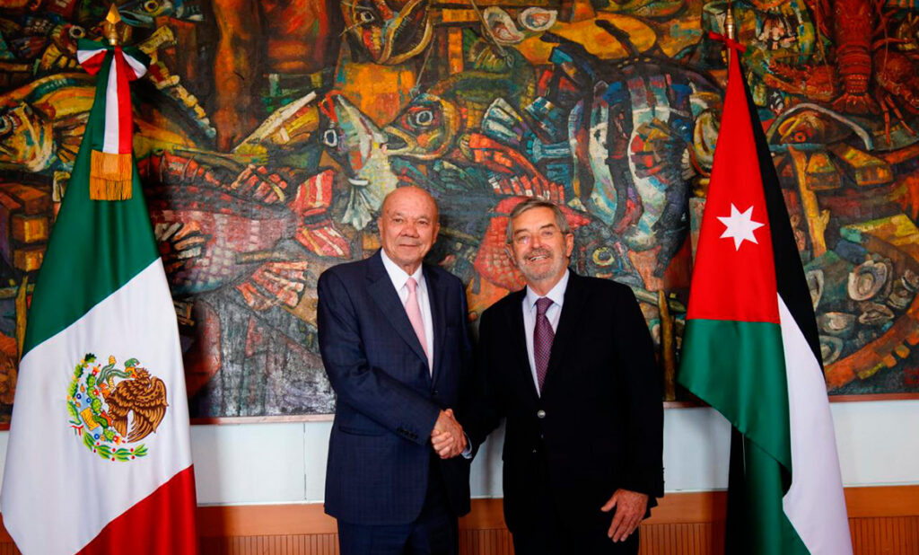 c915ad968533460cae39dff746c54e58