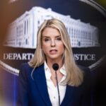 Trump destituye a la fiscal general, Pam Bondi