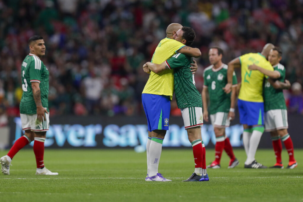 Fútbol Leyendas:  México - Brasil